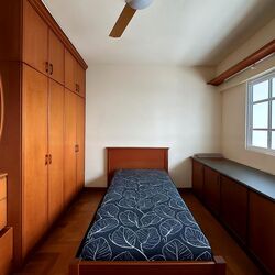 Blk 124 Tampines Street 11 (Tampines), HDB Executive #470479581